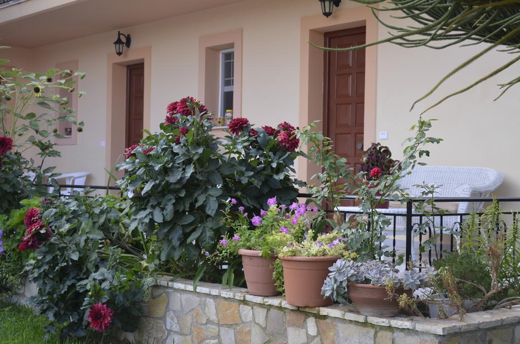 Lefki Studios Lakíthra Exterior foto